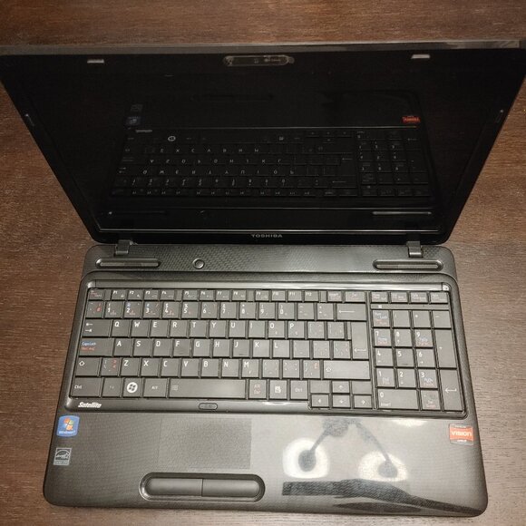 GOOD CONDITION TOSHIBA Satellite L650D 15" Black TestedWorking No HDD OS BATTERY - Picture 1 of 5
